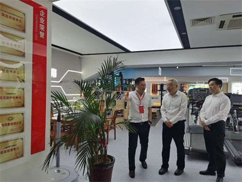 臨沂市政府王映海副市長(cháng)一行蒞臨米兰·(milan)中国官方网站體育集團濟南省體旗艦店